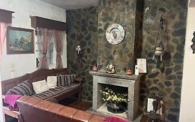 Casa da Avó Maria, Largo de Santo António, n 97395AL